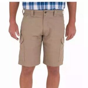 Mens Cargo Shorts, 42 - NEW